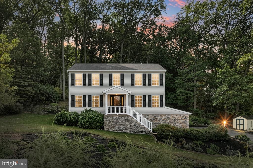 590 WOODSIDE ROAD