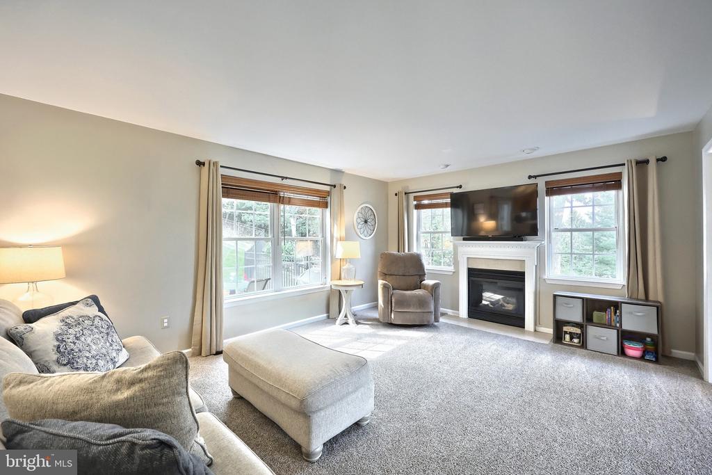 590 WOODSIDE ROAD