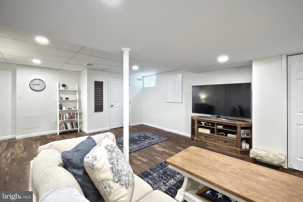 590 WOODSIDE ROAD