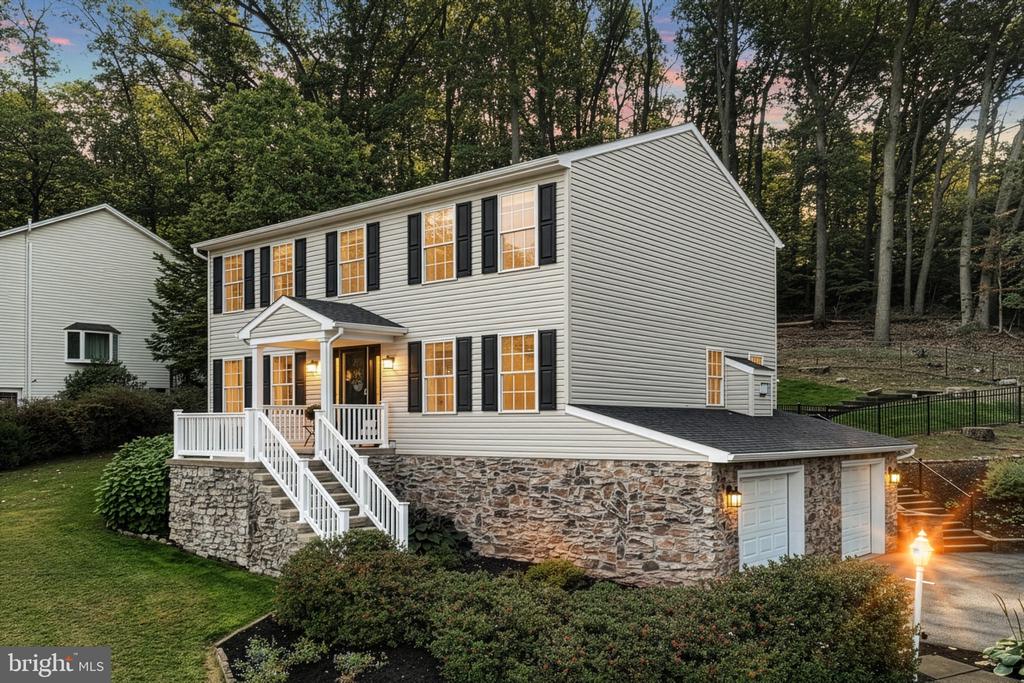 590 WOODSIDE ROAD