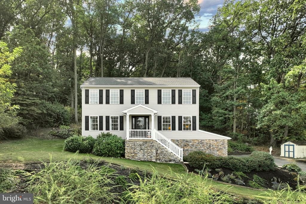 590 WOODSIDE ROAD