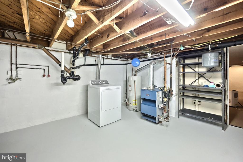 4079 WILSHIRE DRIVE