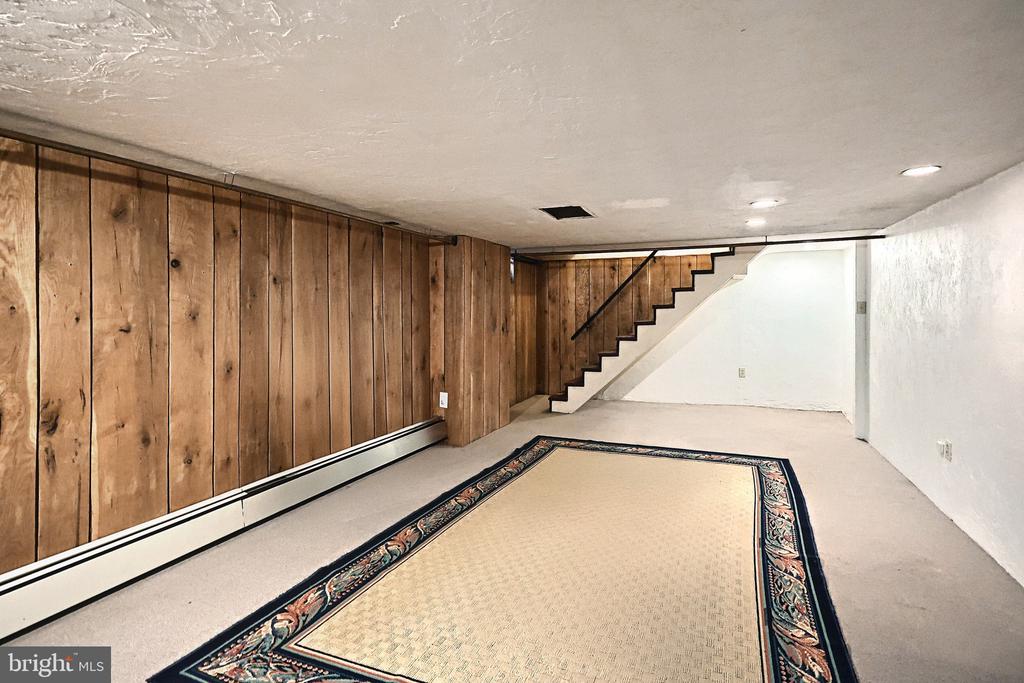 4079 WILSHIRE DRIVE