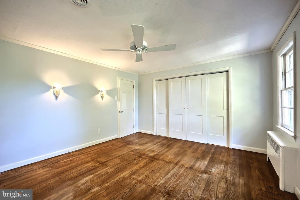 4079 WILSHIRE DRIVE