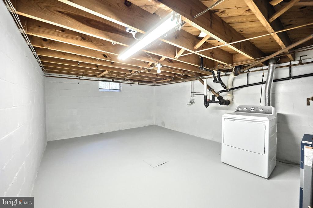 4079 WILSHIRE DRIVE