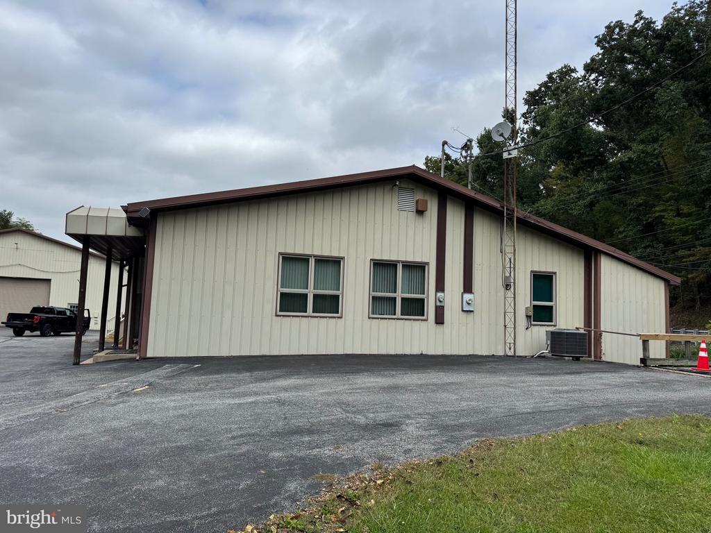 11800 N MAIN EXTENSION STREET