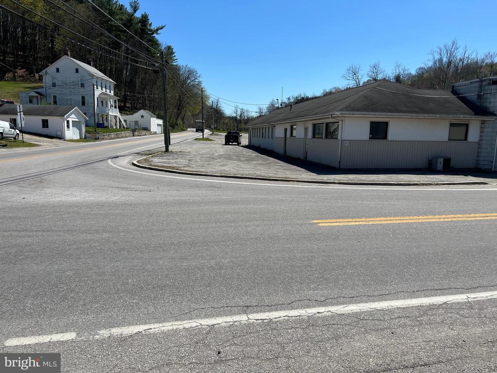 11472 N MAIN STREET EXTENSION