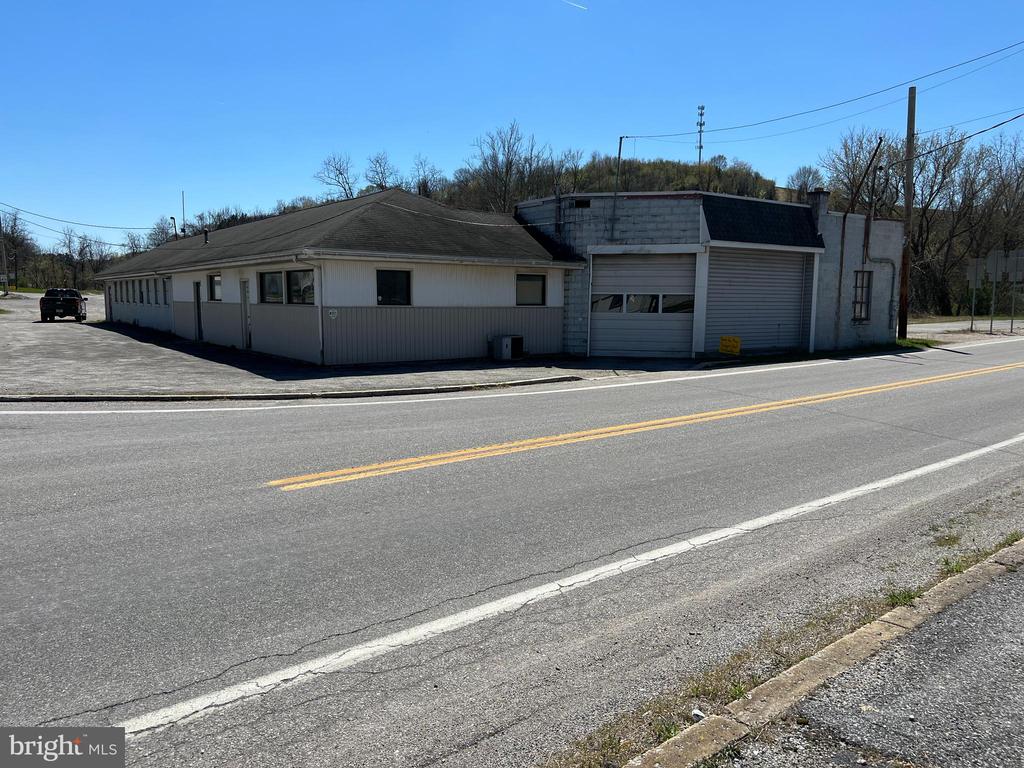 11472 N MAIN STREET EXTENSION