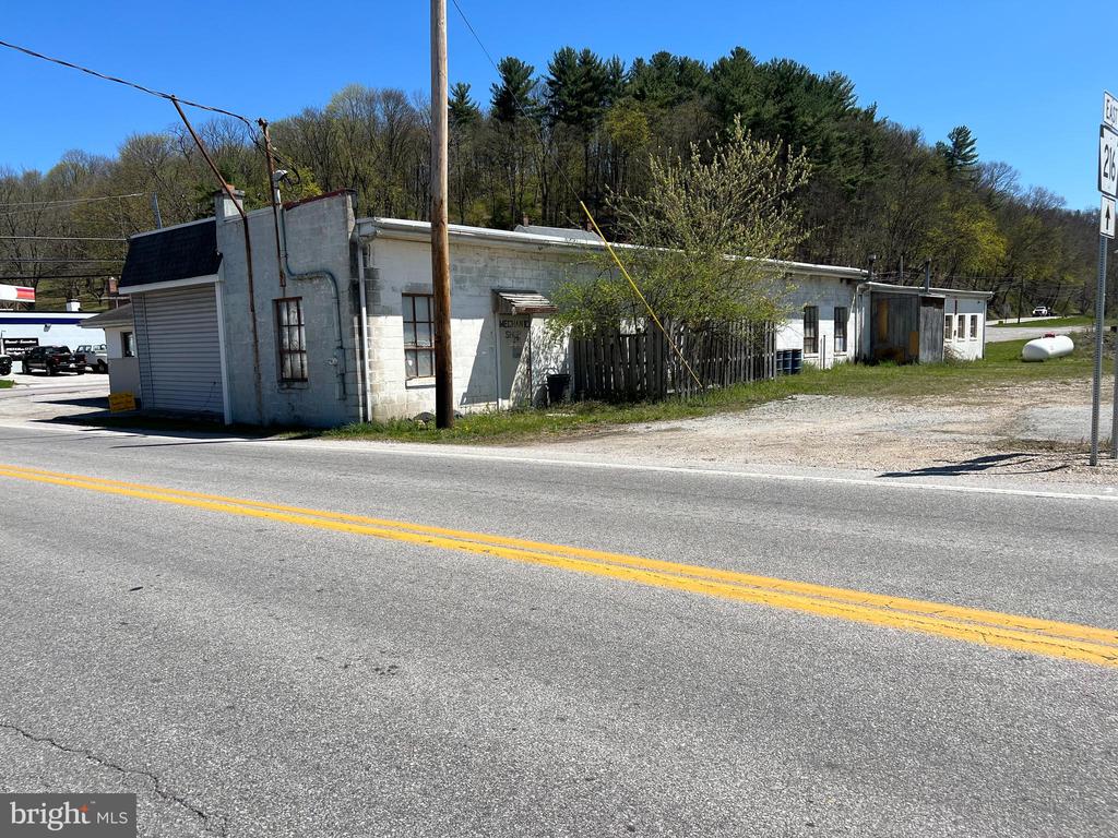 11472 N MAIN STREET EXTENSION
