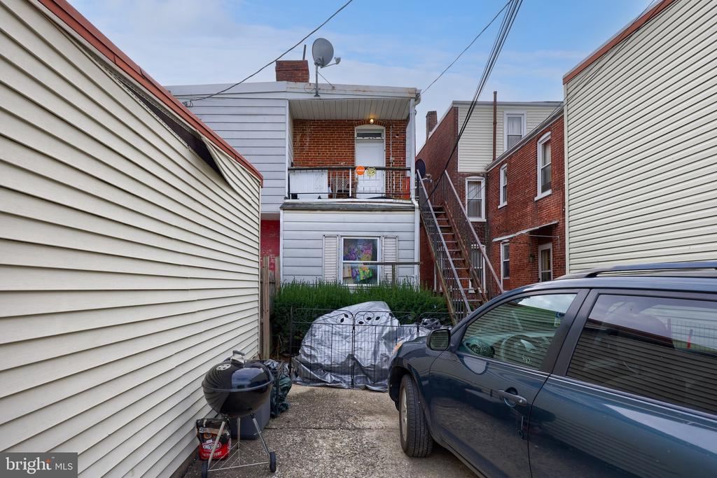 847 E PHILADELPHIA STREET