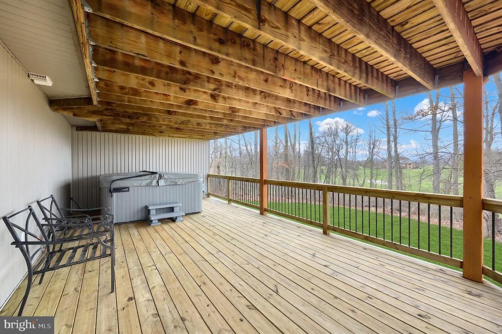 2337 WEDGEWOOD WAY