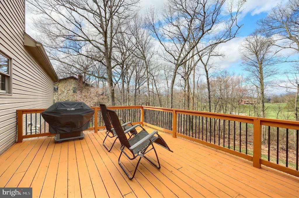 2337 WEDGEWOOD WAY