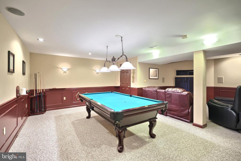 2337 WEDGEWOOD WAY
