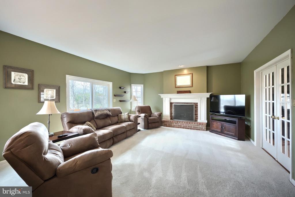 2337 WEDGEWOOD WAY