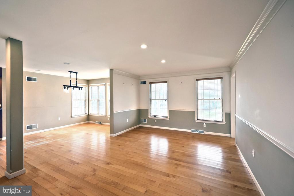 101 FAIRFAX DR.