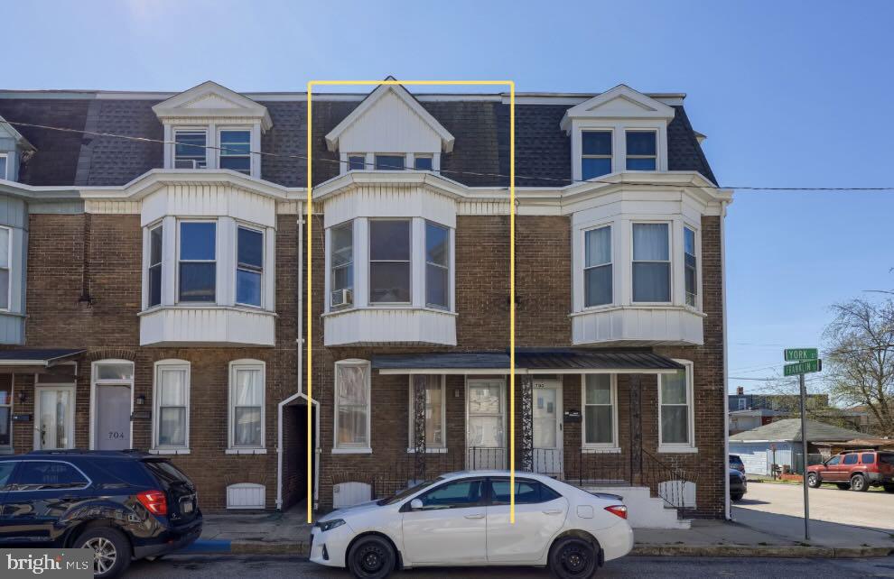 702 YORK STREET