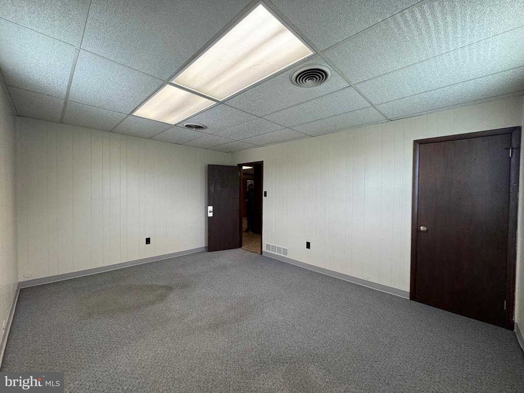 4 KENT ROAD