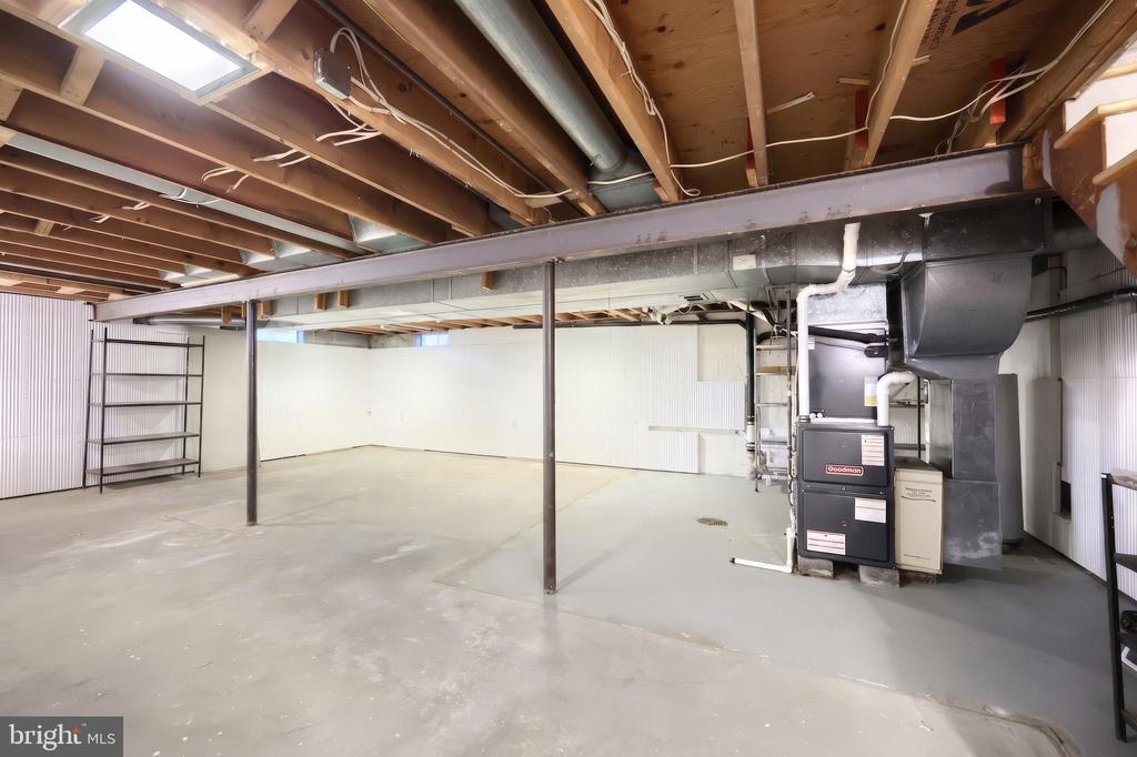 2156 SOUTHBROOK DRIVE