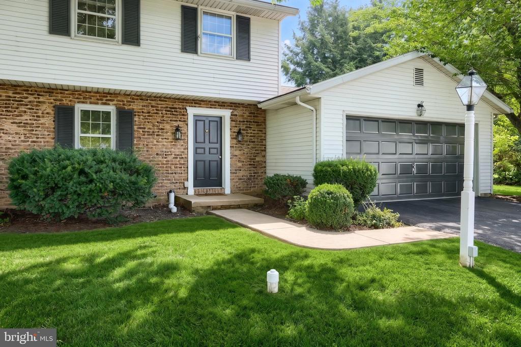 2156 SOUTHBROOK DRIVE