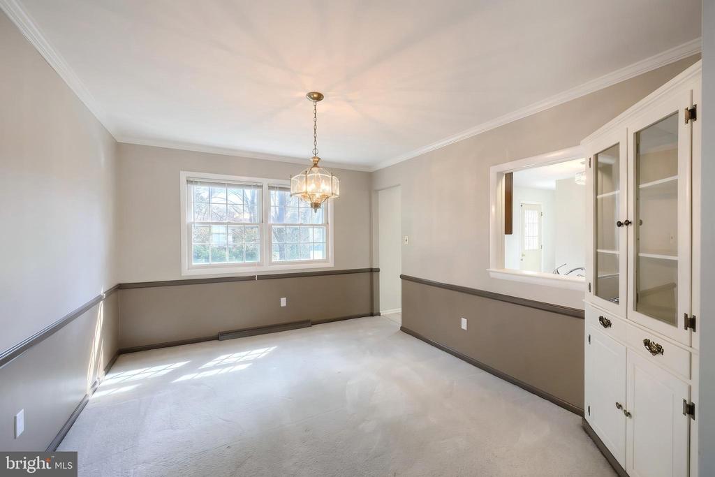 2156 SOUTHBROOK DRIVE