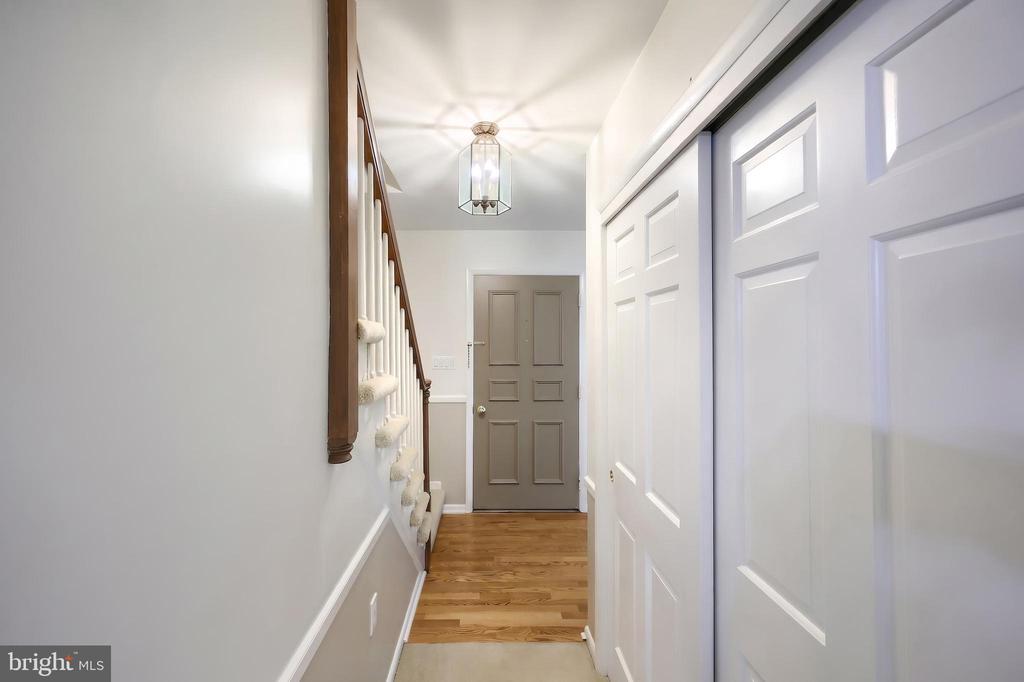 2156 SOUTHBROOK DRIVE