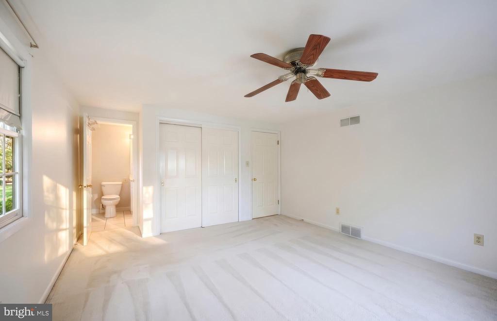 2156 SOUTHBROOK DRIVE
