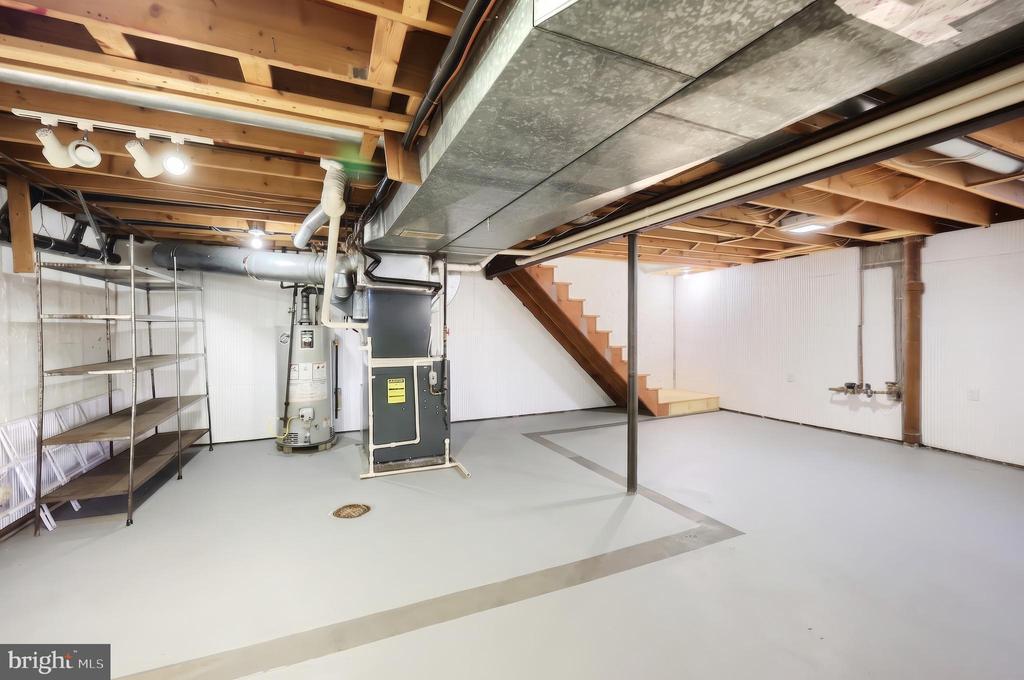 2156 SOUTHBROOK DRIVE