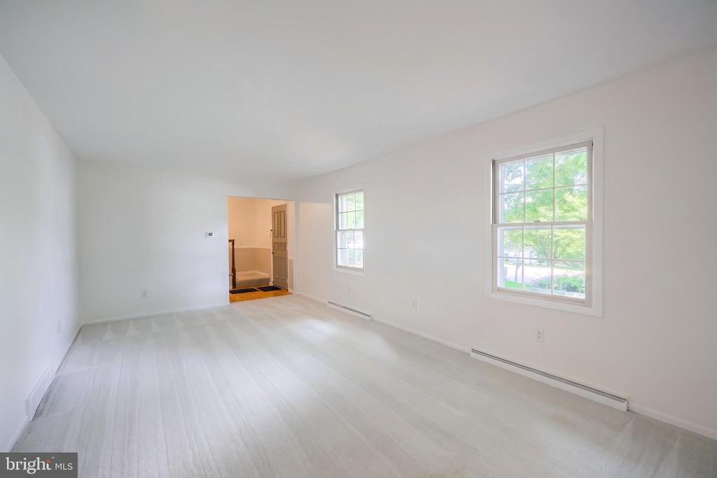 2156 SOUTHBROOK DRIVE