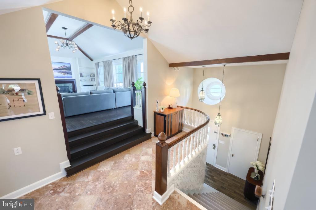 1366 SLEEPY HOLLOW ROAD