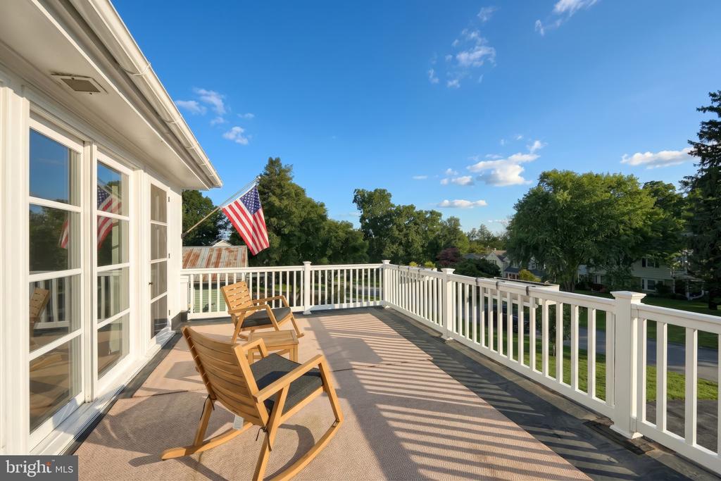 1366 SLEEPY HOLLOW ROAD