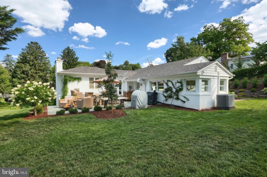 1366 SLEEPY HOLLOW ROAD