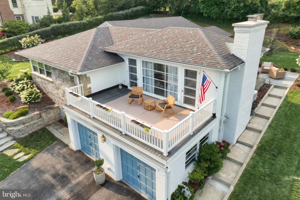 1366 SLEEPY HOLLOW ROAD
