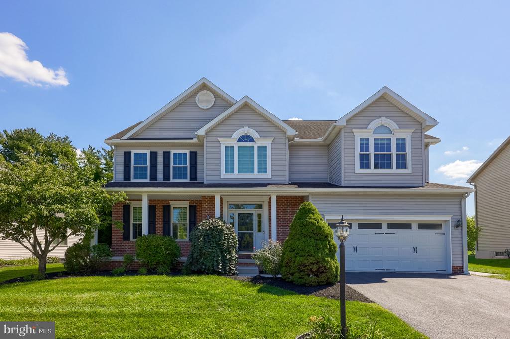 1404 FARM CROSS WAY