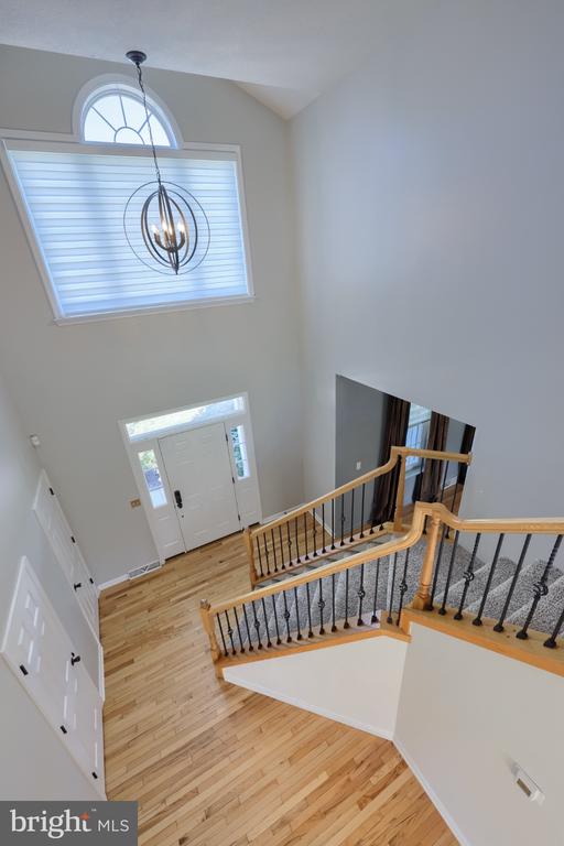 1404 FARM CROSS WAY