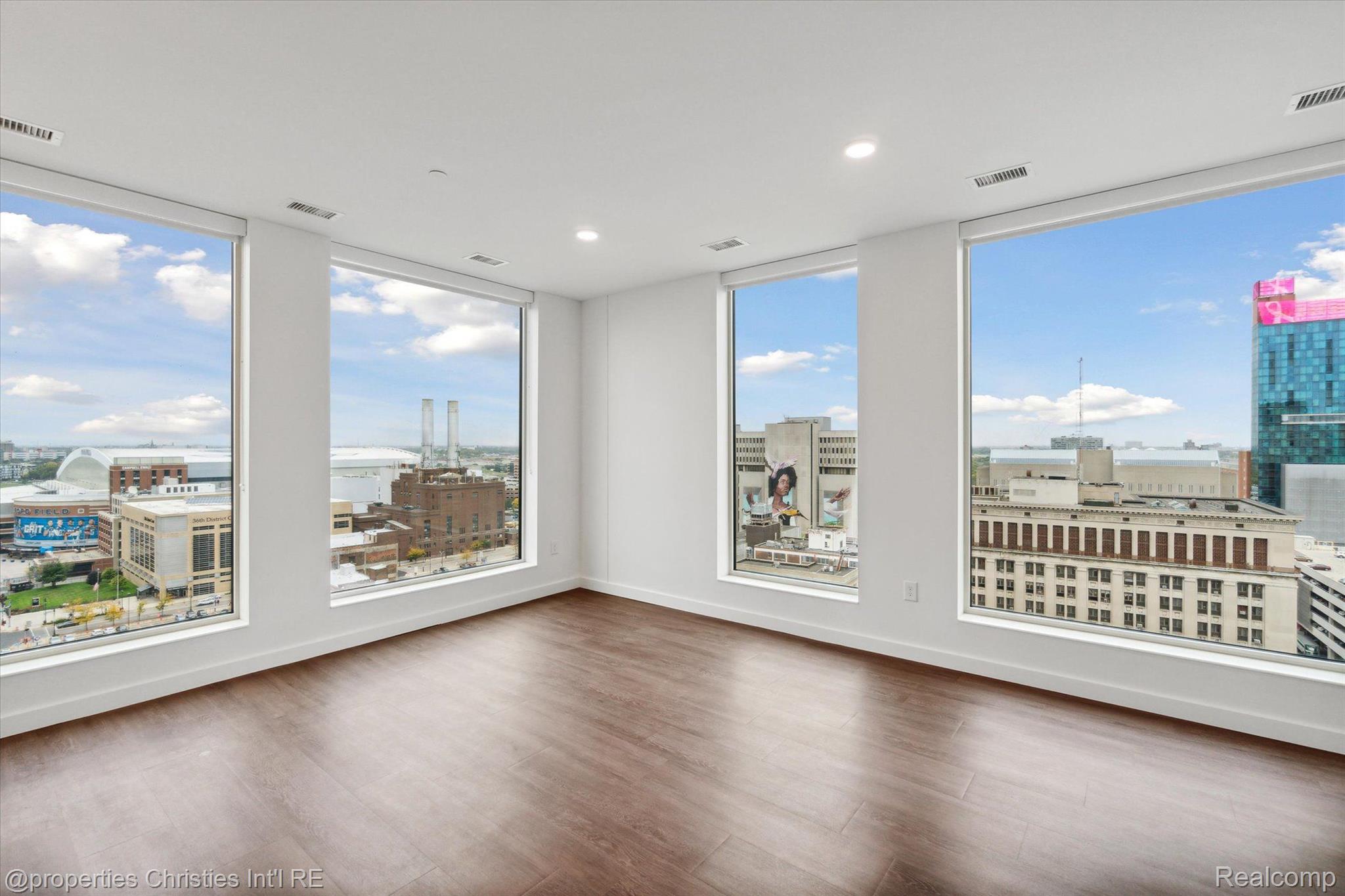 330 GRATIOT Avenue 1501
