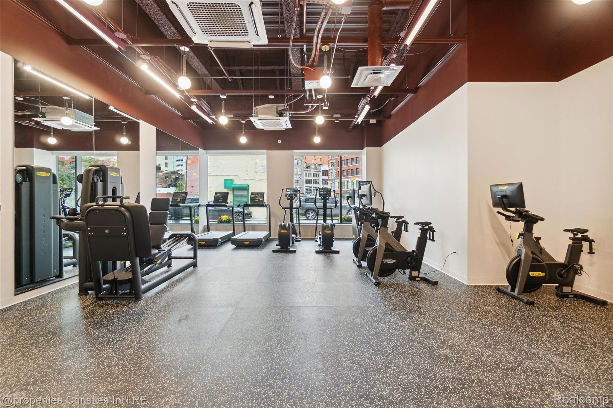 330 GRATIOT Avenue 1501