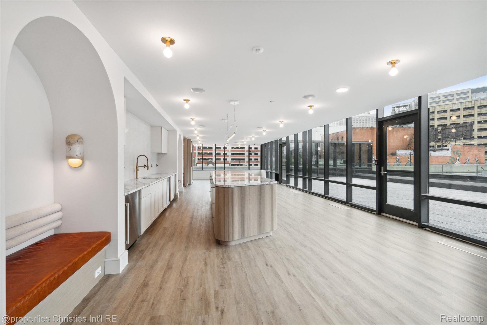 330 GRATIOT Avenue 1501