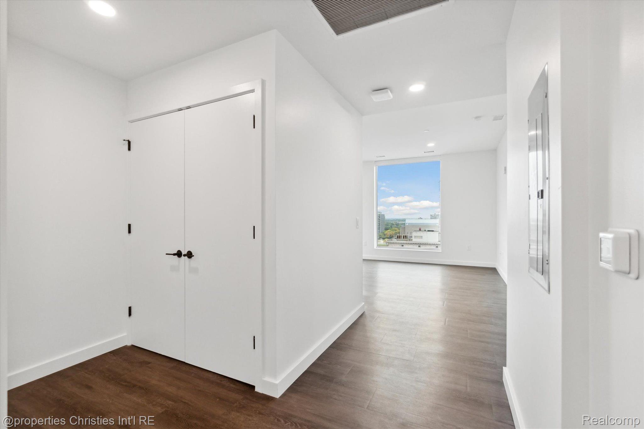 330 GRATIOT Avenue 1501
