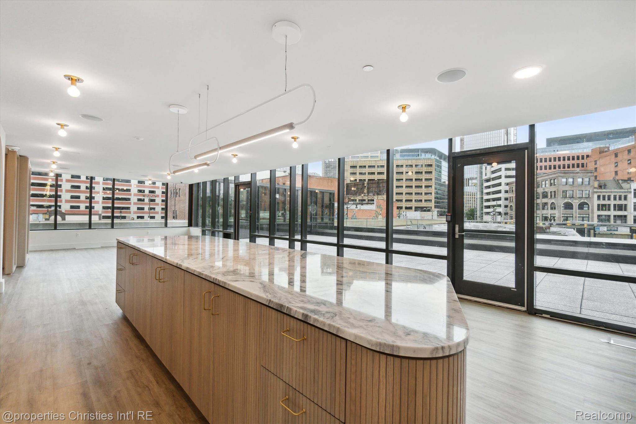 330 GRATIOT Avenue 1501