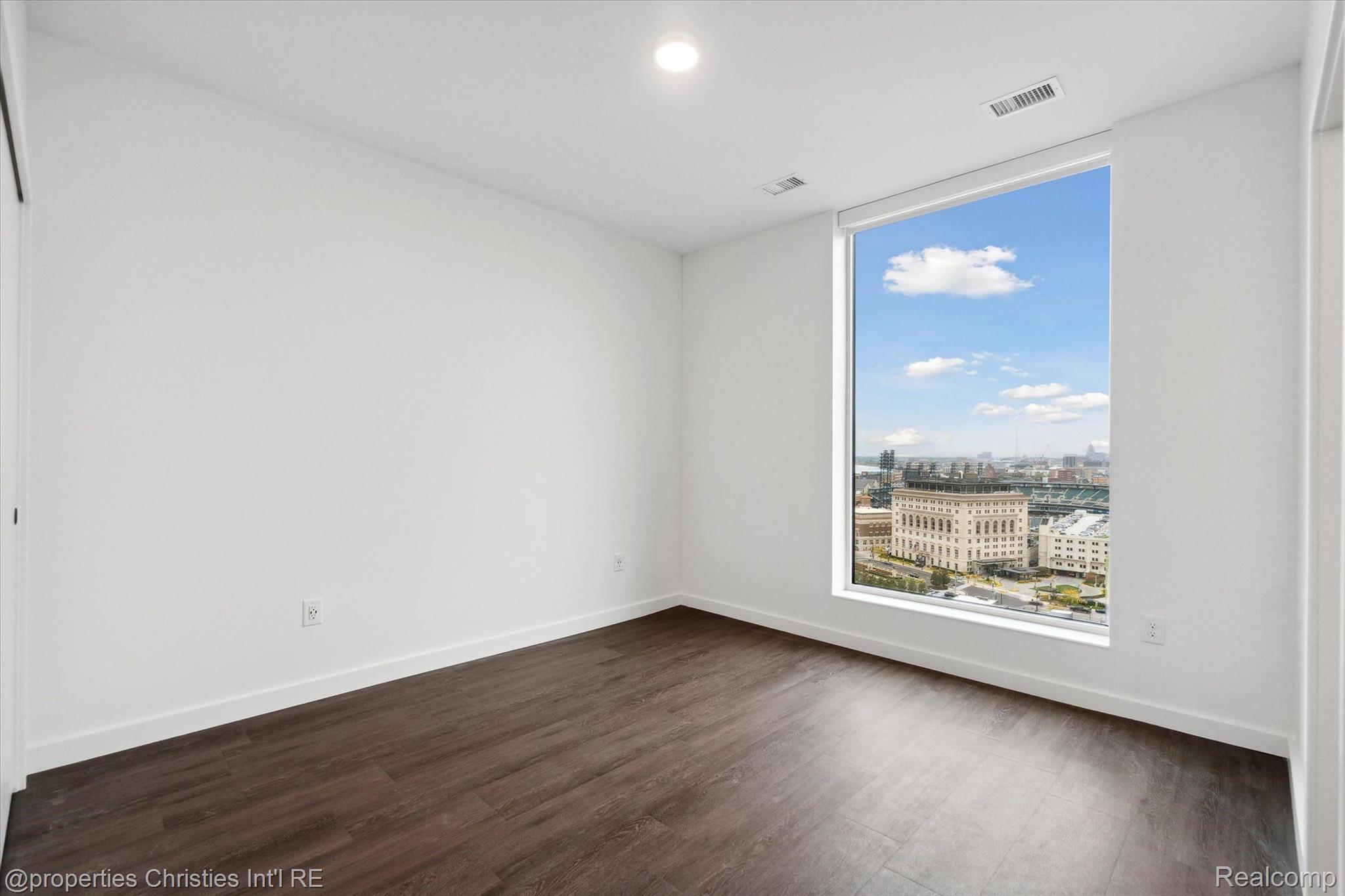 330 GRATIOT Avenue 1501