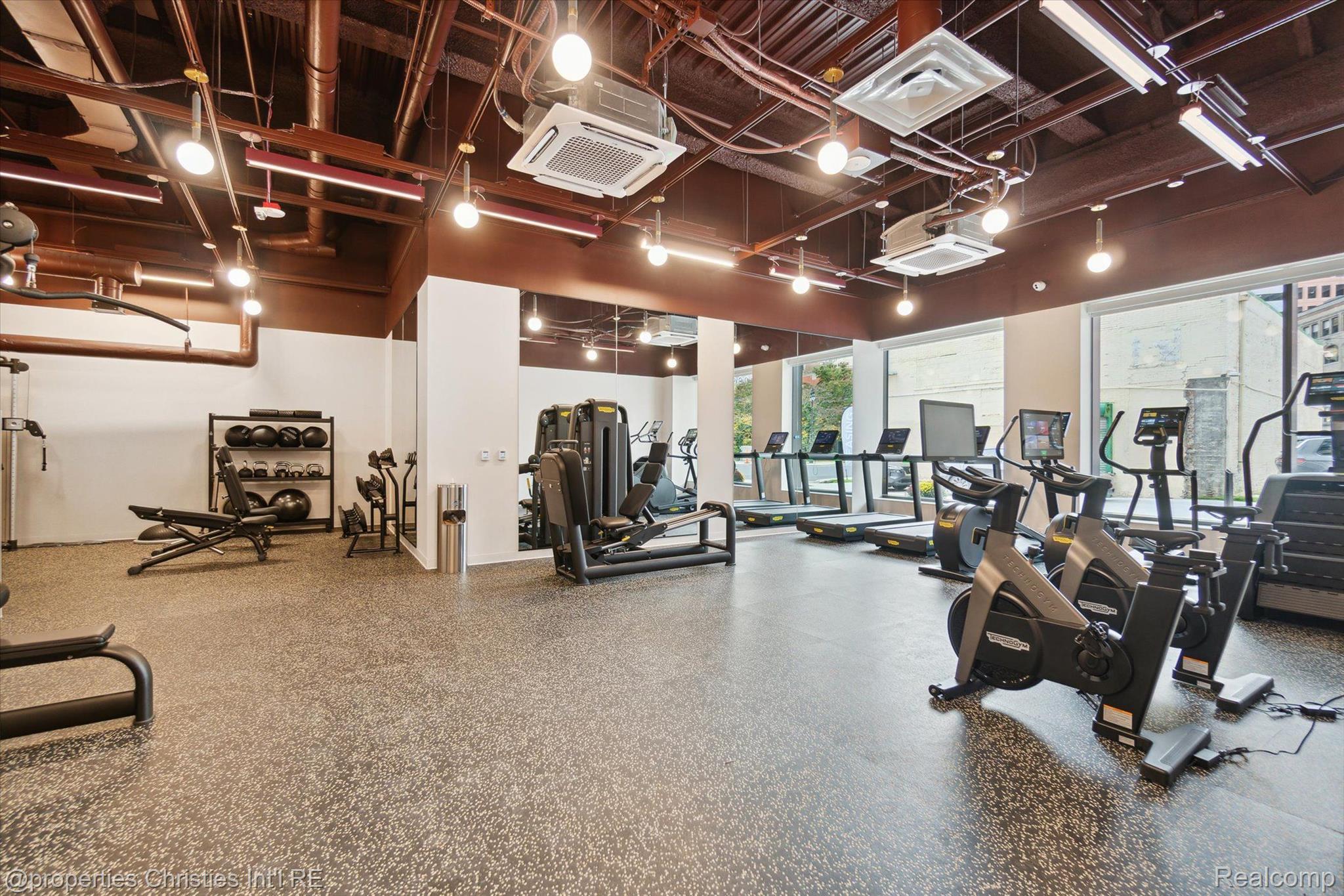 330 GRATIOT Avenue 1501