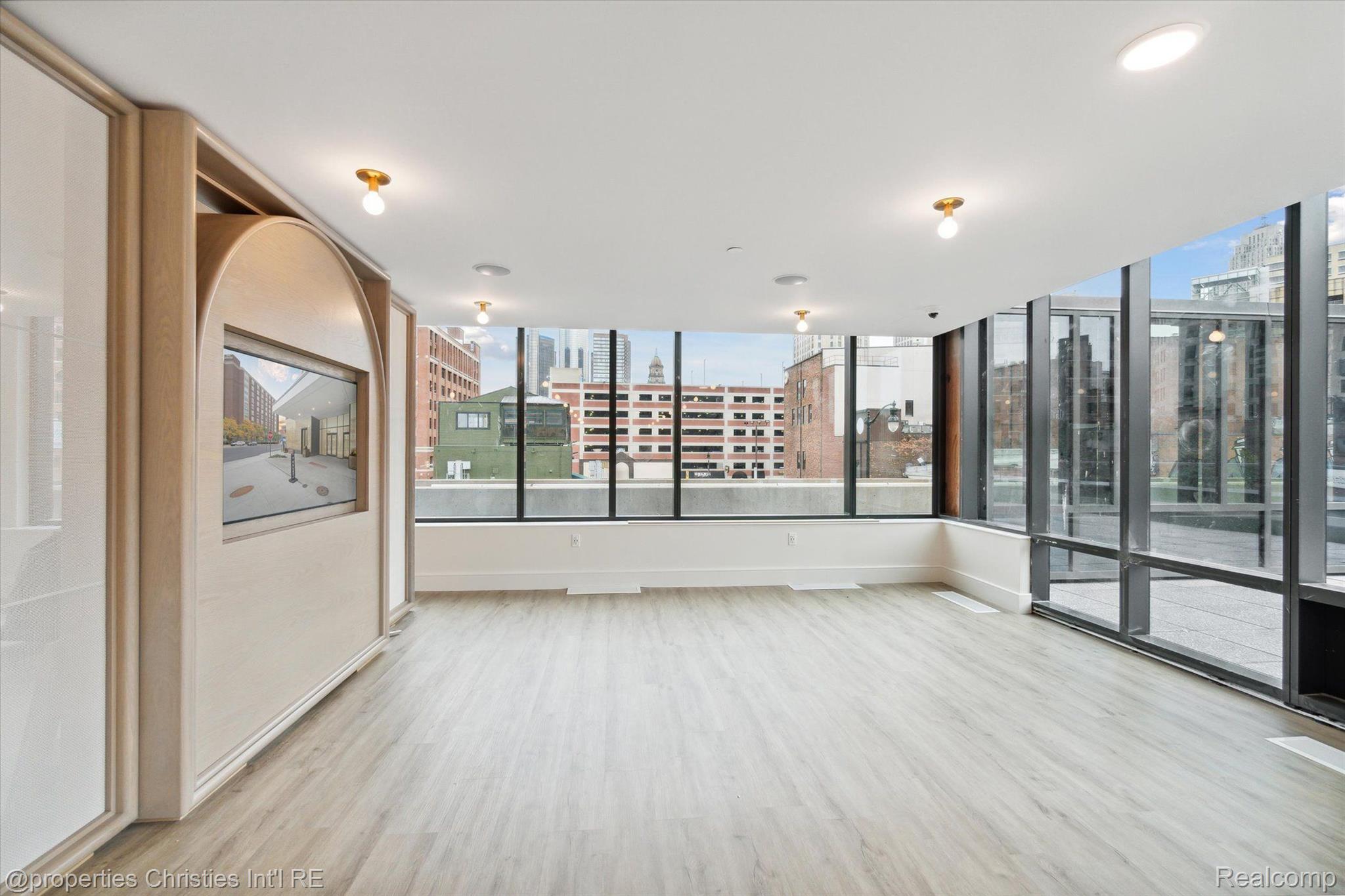 330 GRATIOT Avenue 1501
