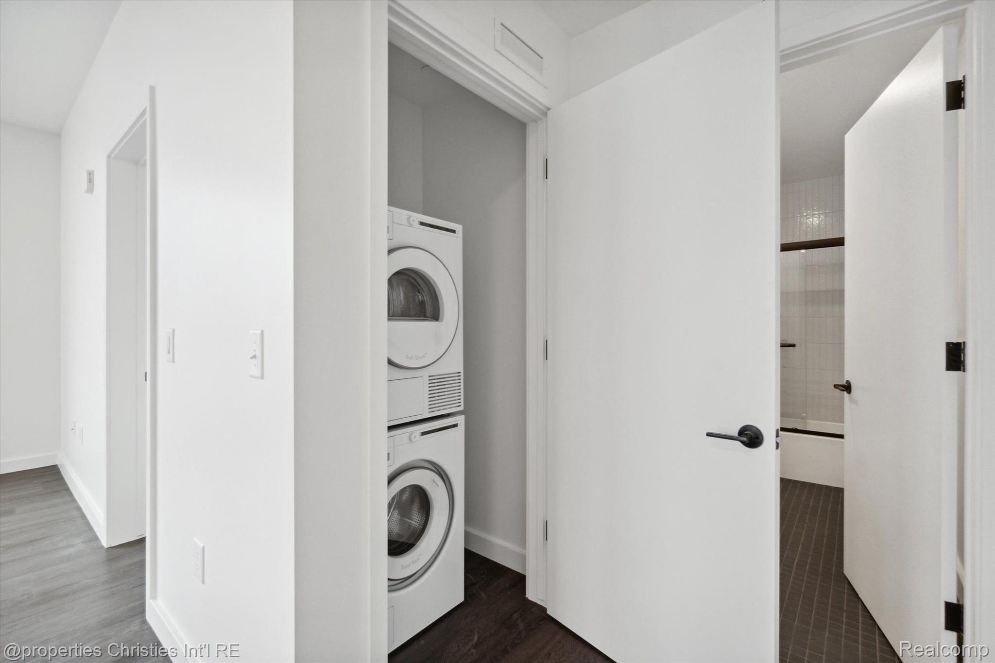330 GRATIOT Avenue 1501