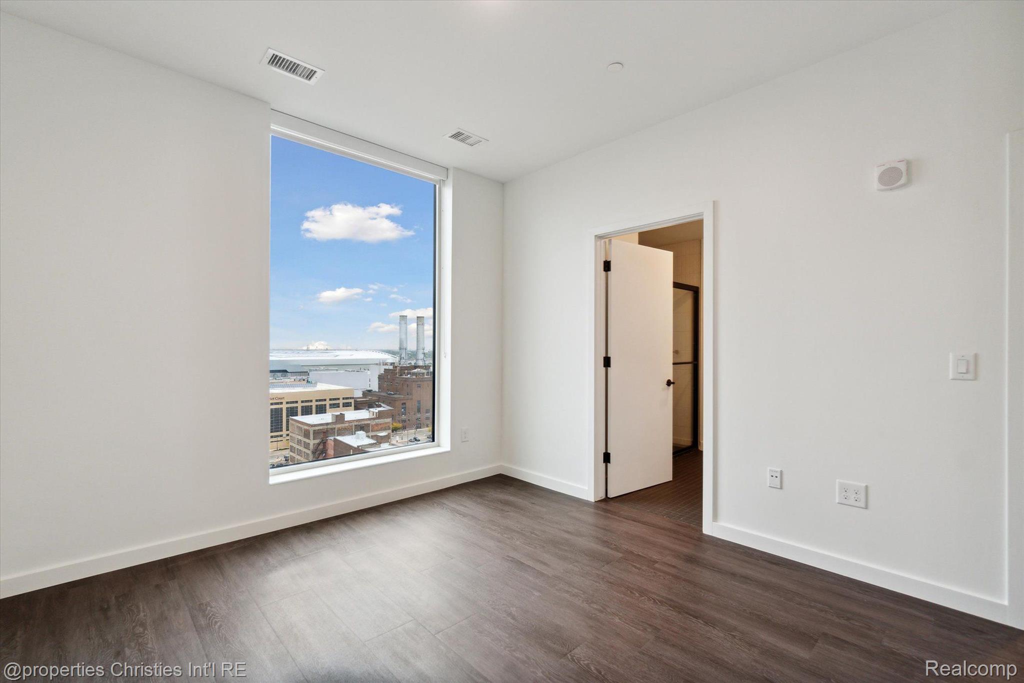 330 GRATIOT Avenue 1501