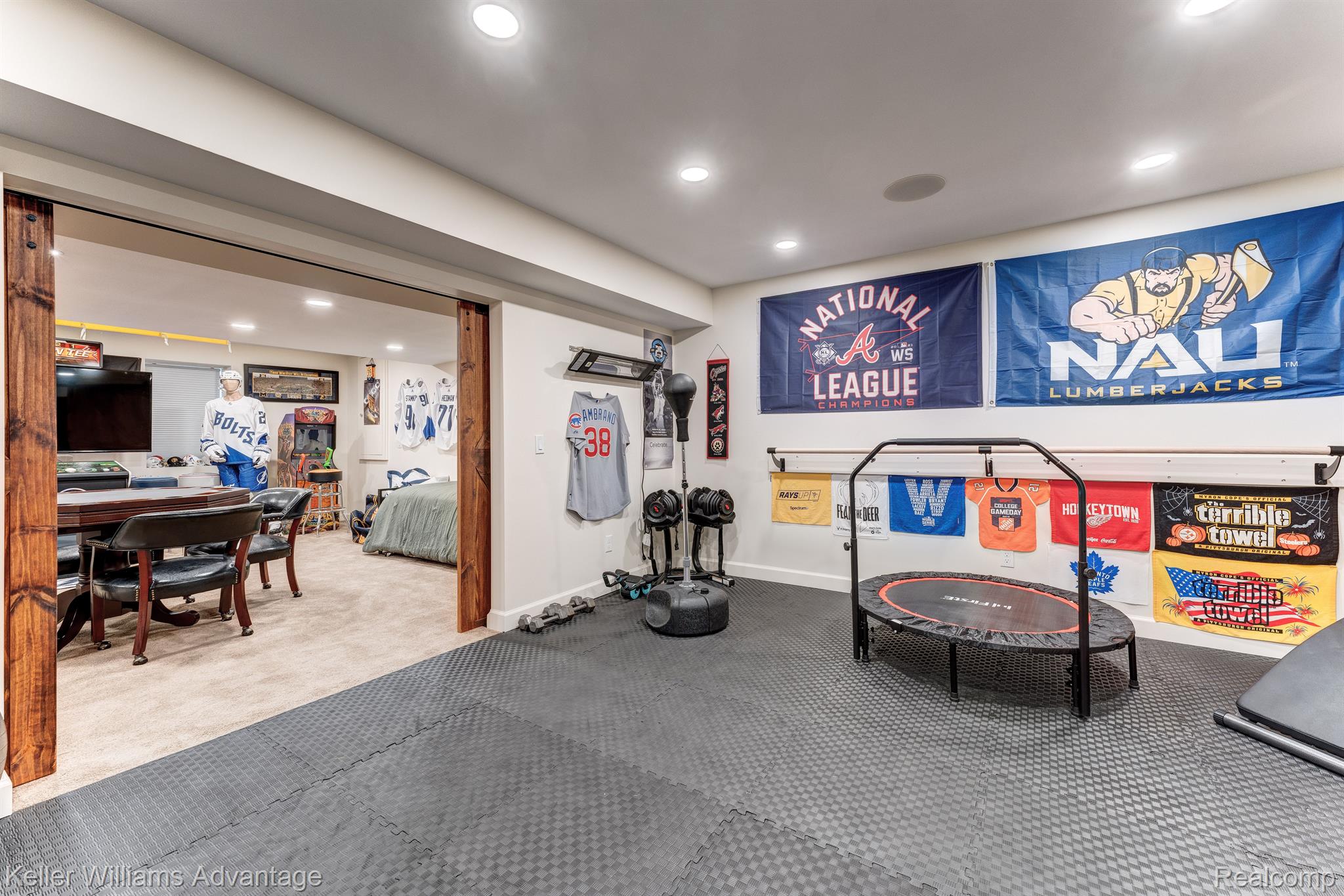 16589 Cottonwood Court