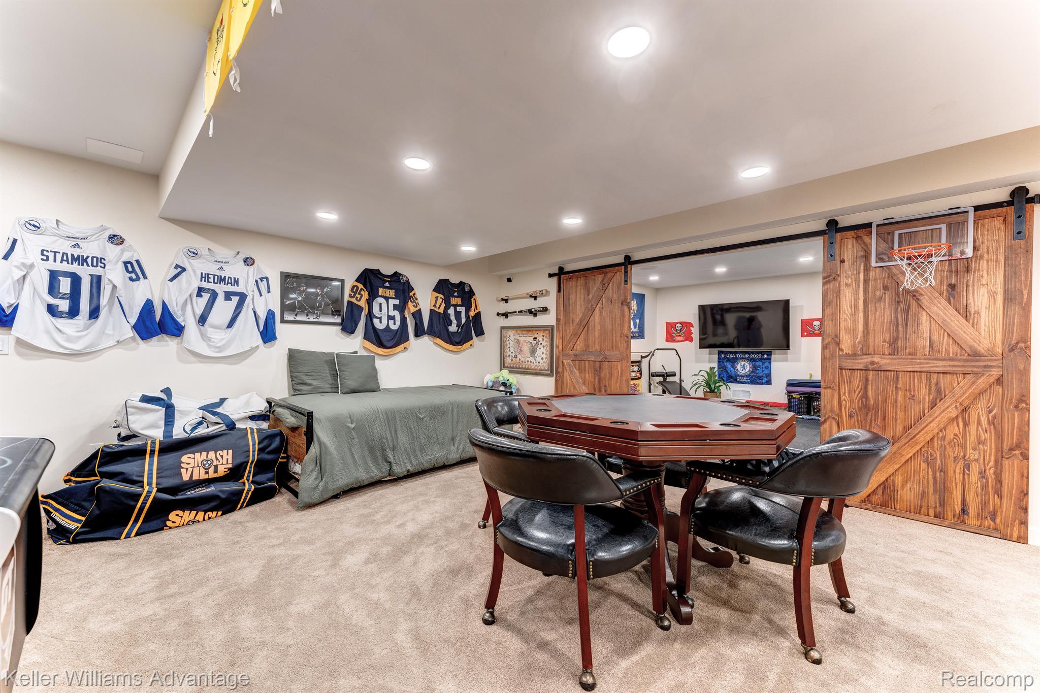 16589 Cottonwood Court