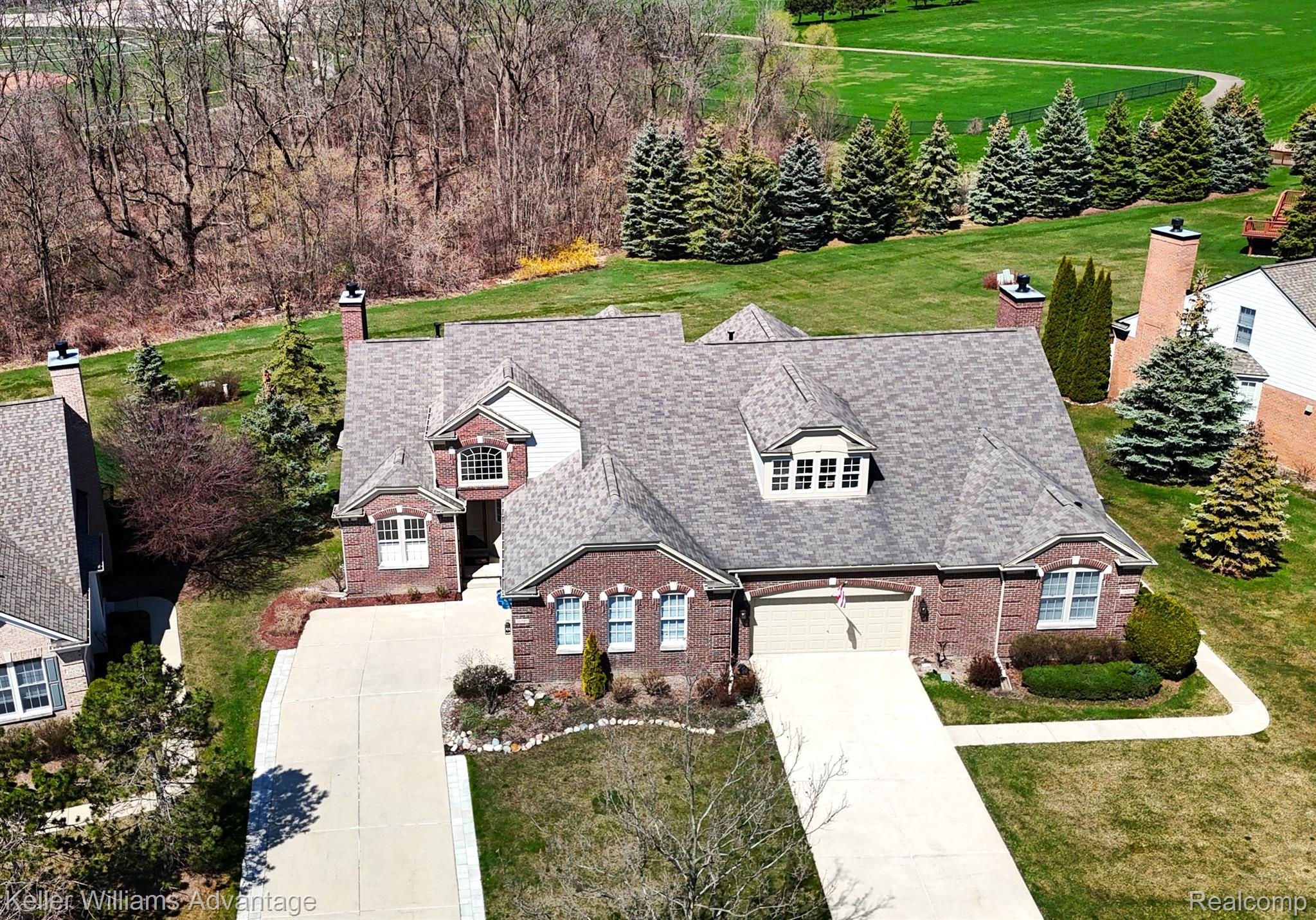 16589 Cottonwood Court