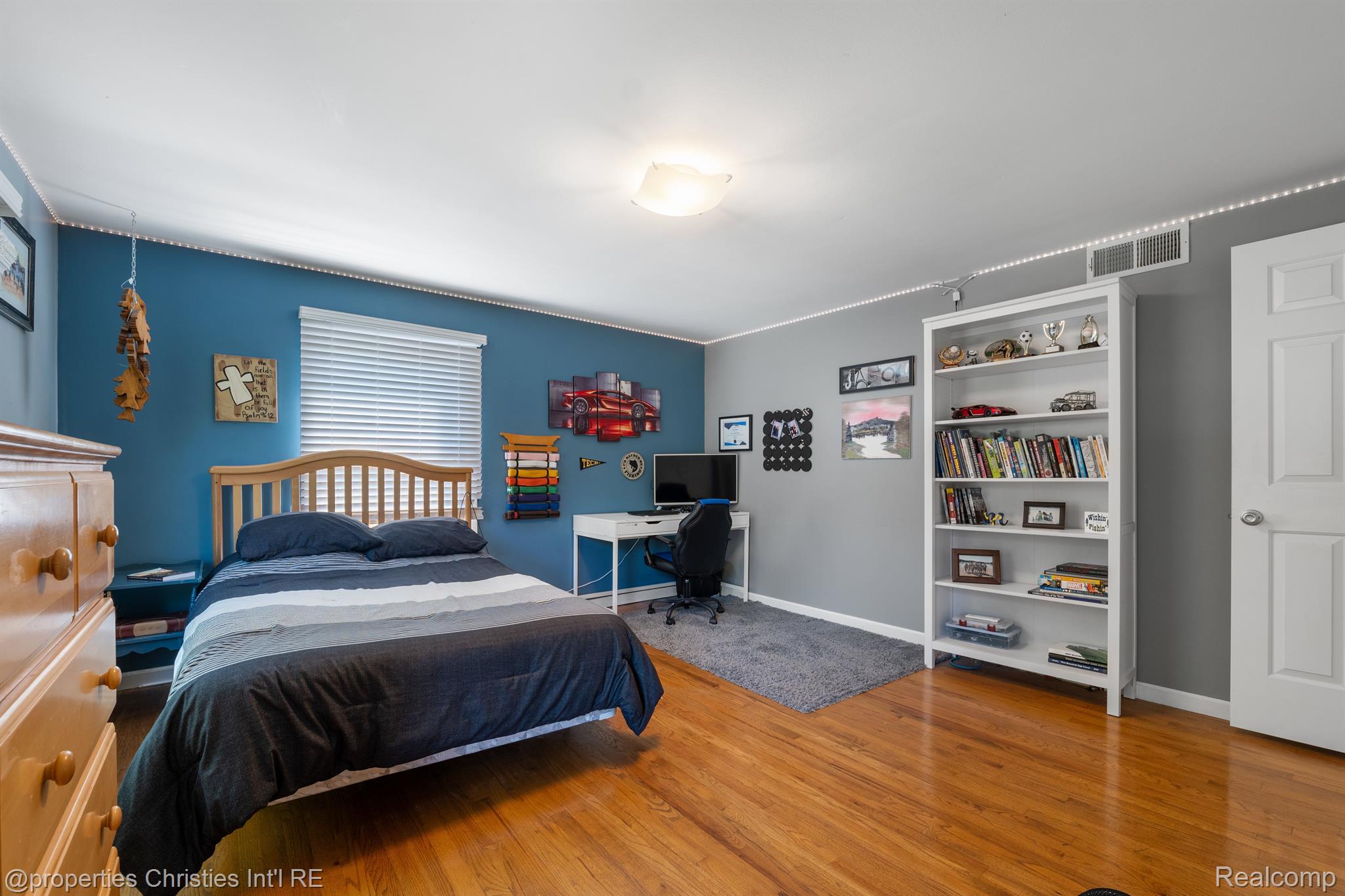 4335 GREENSTOWN Drive