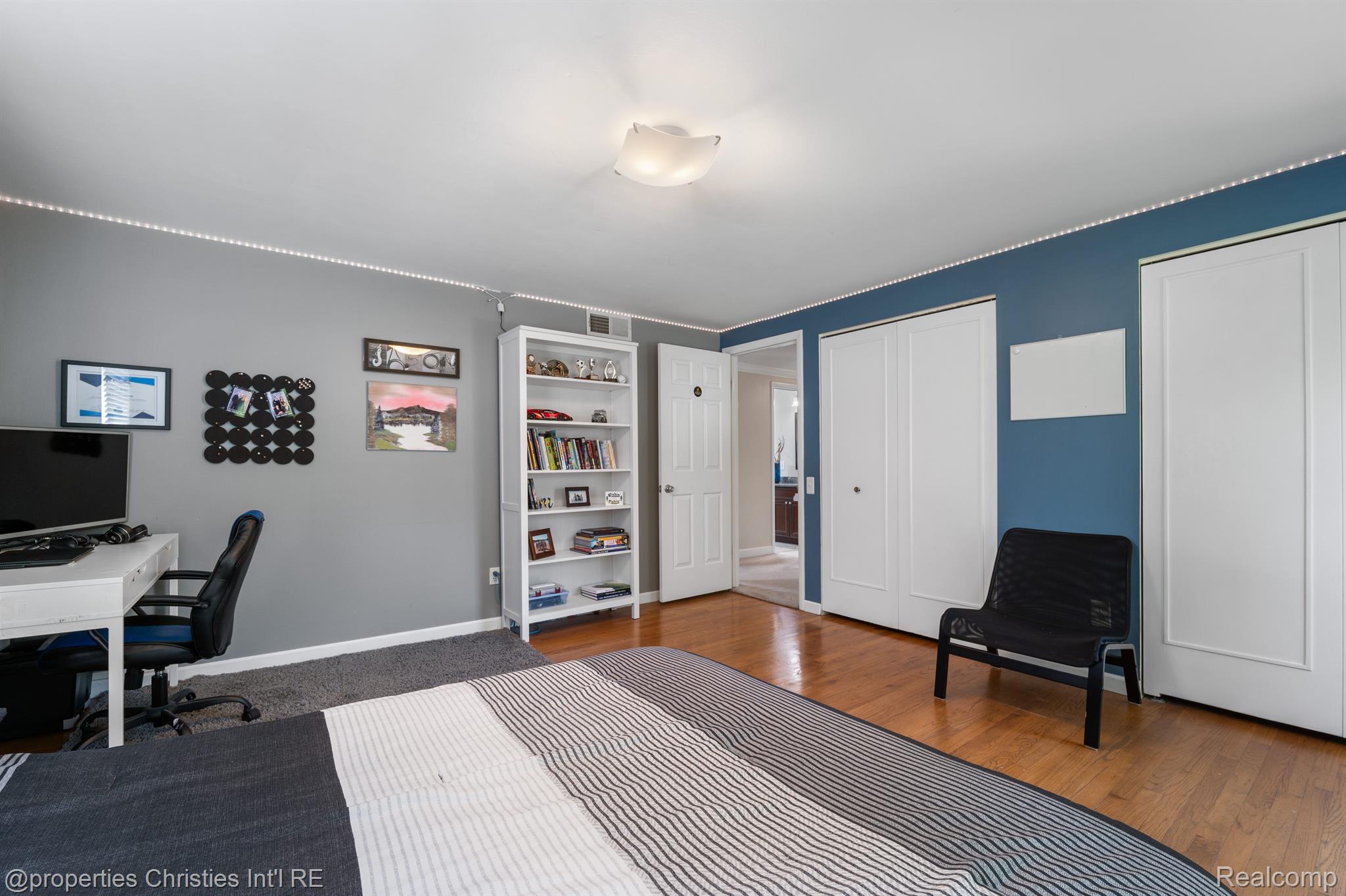4335 GREENSTOWN Drive