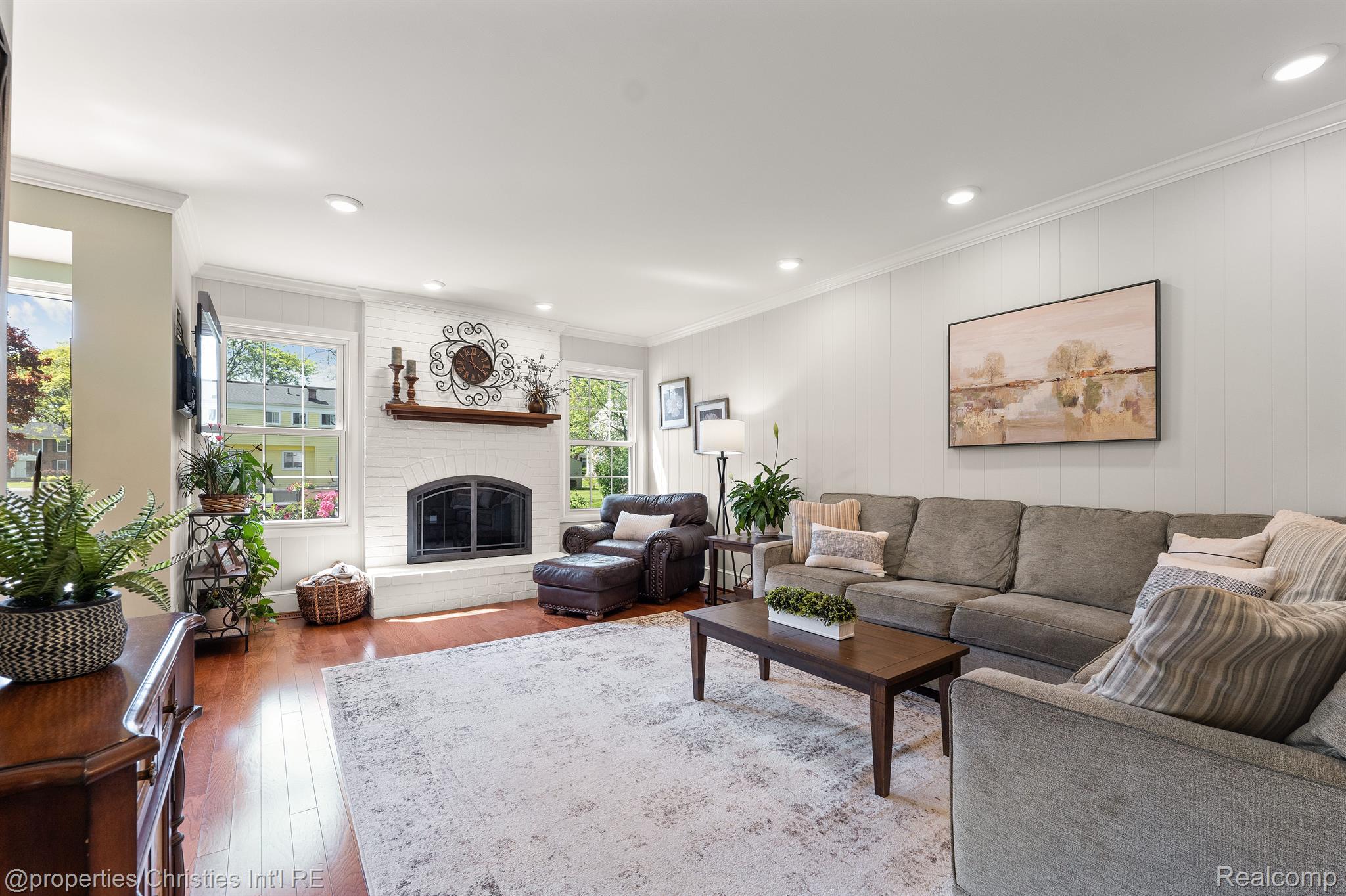 4335 GREENSTOWN Drive